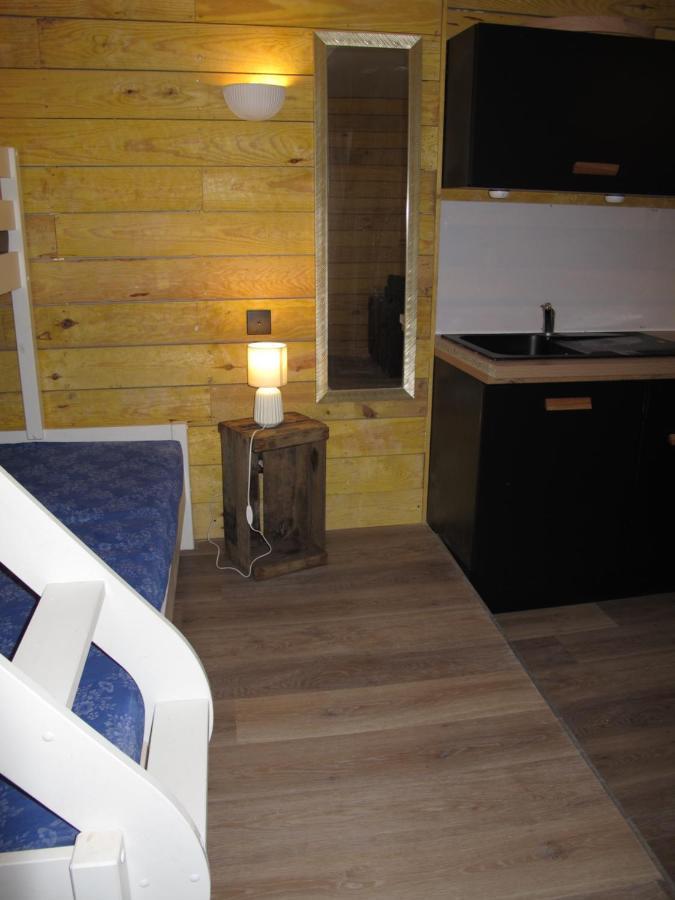 Appartement T1 Bis Cosy Avec Patio 17 Bis Tourbes Exteriér fotografie